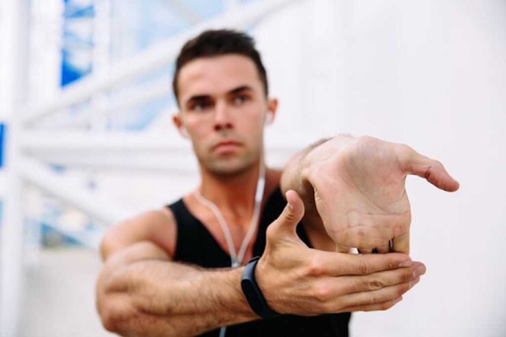 Overcoming Hand Injuries: Recovery Strategies for Athletes and Fitness Enthusiasts