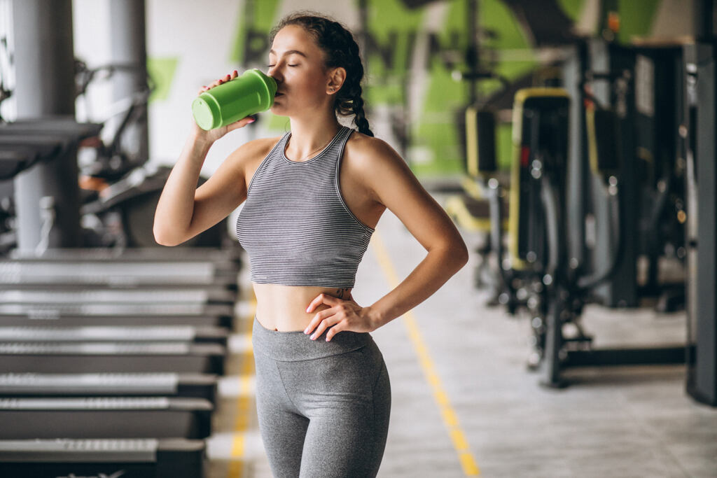 Beyond Hydration: Aronia Juice for Peak Gym Performance